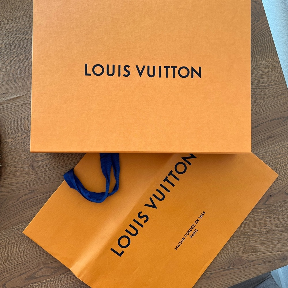 Louis Vuitton shopping bag & box